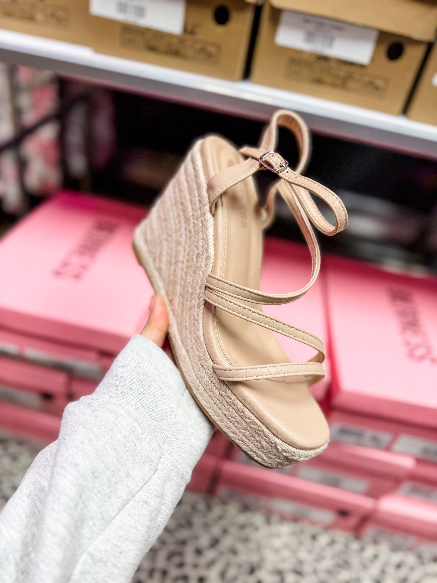 Leah Wedges- Beige
