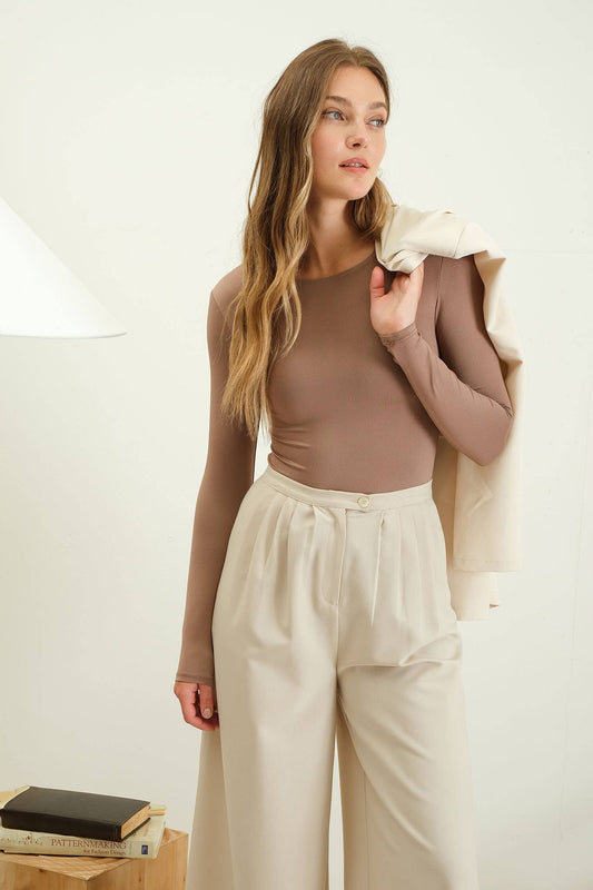 SOLID ROUND NECK LONG SLEEVE BODYSUIT: DEEP TAUPE